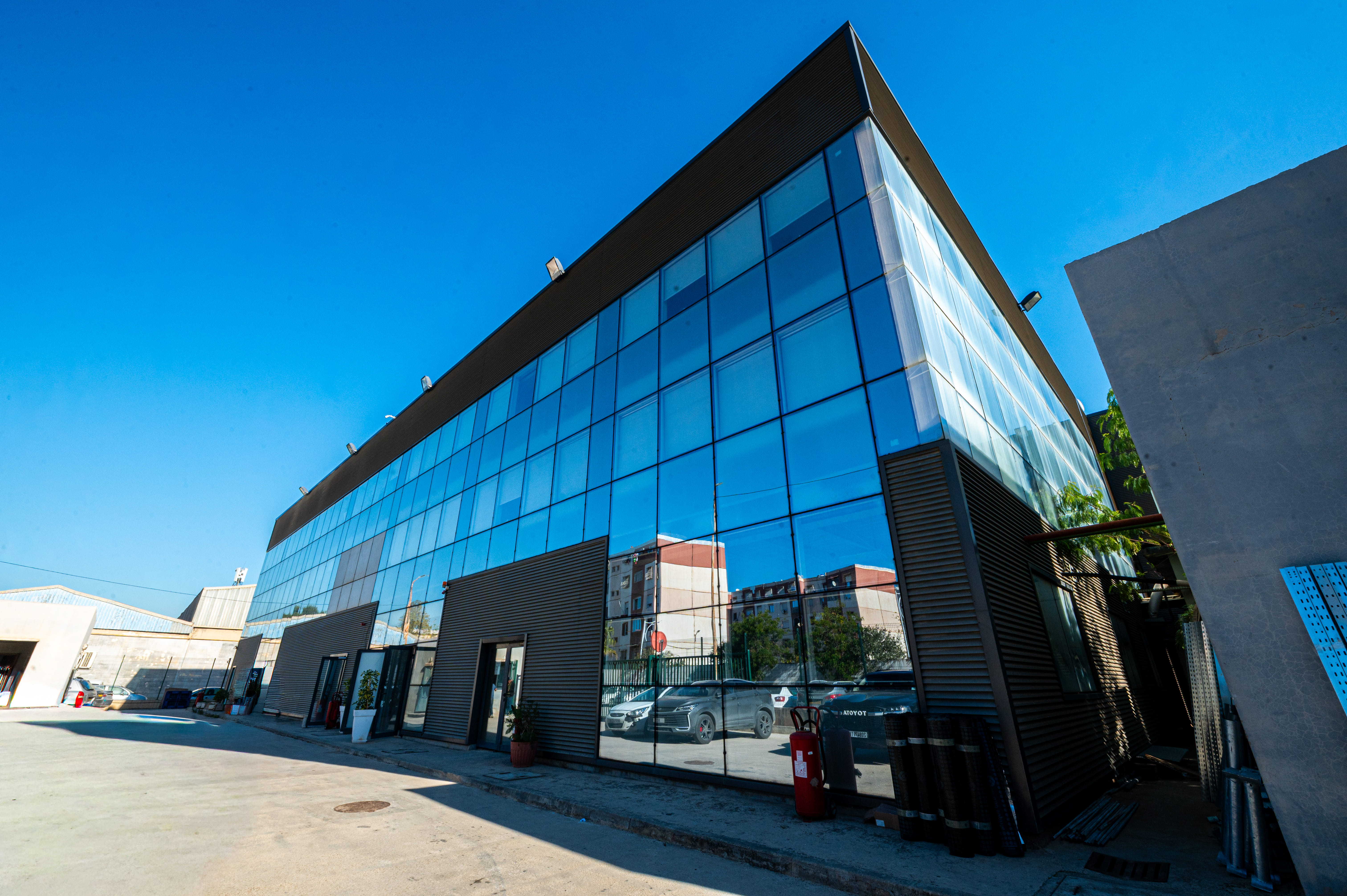 Reflective Solar Control Glass - Siège Numidis